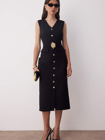 Trendyol Kokerjurk in Zwart: voorkant