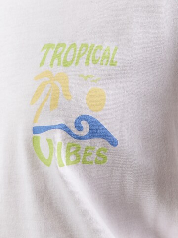 ONLY Shirt 'ONLLUCY MONJA' in White