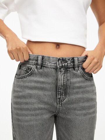 Loosefit Jean Pull&Bear en gris