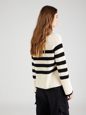 ABOUT YOU Pullover 'Svenja' in Beige