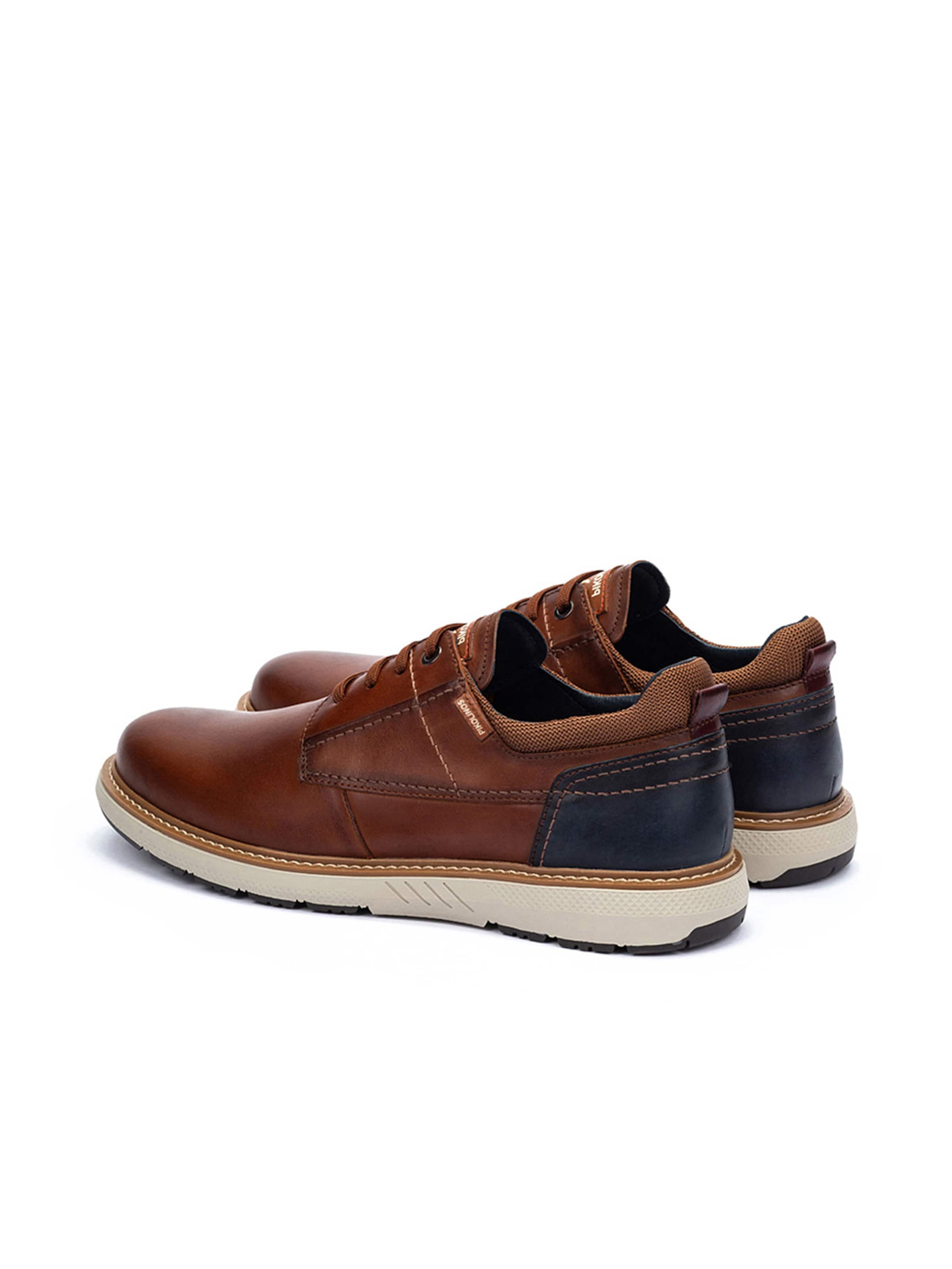 Chaussure de sport à lacets 'BILBAO' PIKOLINOS en marron