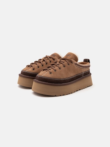 Scarpa stringata 'Heritage' di UGG in marrone