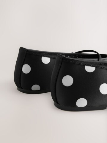 Ballerines à lanières Next en noir