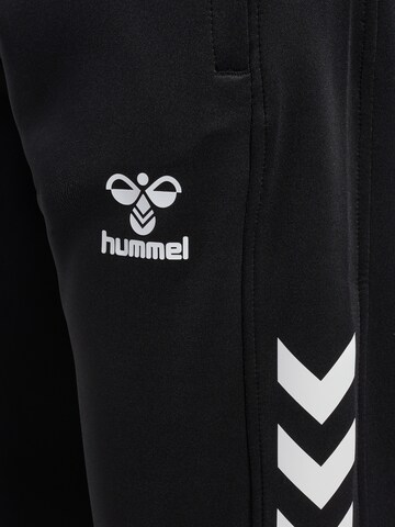 Hummel Slimfit Sportbroek in Zwart