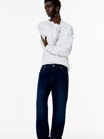 Pull&Bear Широка кройка Дънки в лилав