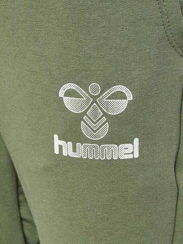 Effilé Pantalon Hummel en vert