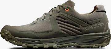 MAMMUT Flats 'Ultimate III Low' in Green: front