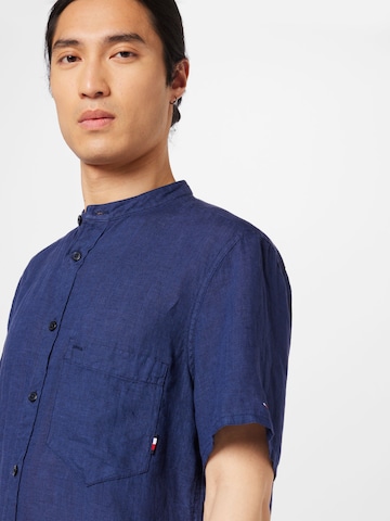 TOMMY HILFIGER - Ajuste regular Camisa 'Mandarin' en azul