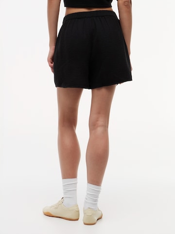 Tommy Jeans Свободный крой Штаны в Черный