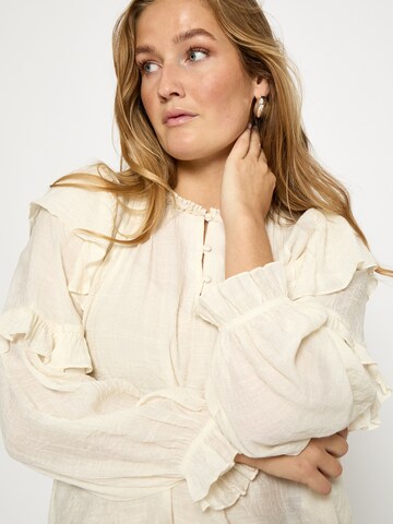 Peppercorn Top ' Tenai' in Wit