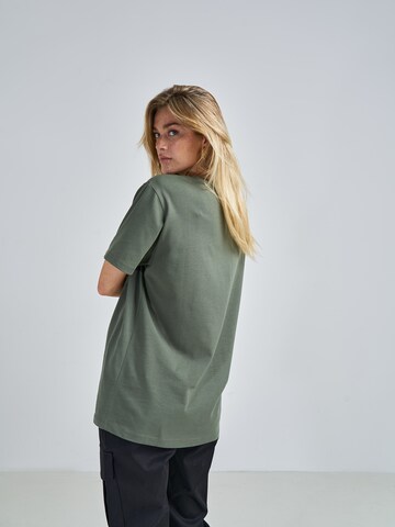 T-Shirt 'Liam' ABOUT YOU x Swalina&Linus en vert