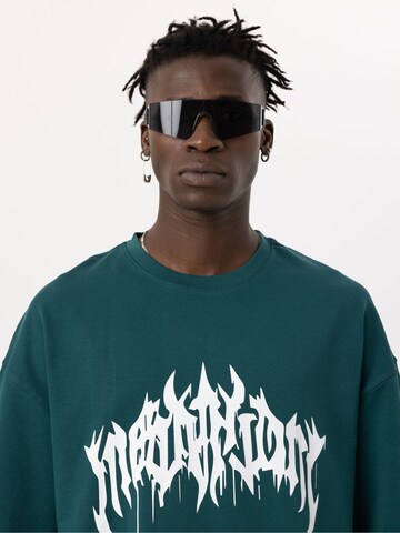 Tricou 'Gaura' de la VAMOS CLO pe verde