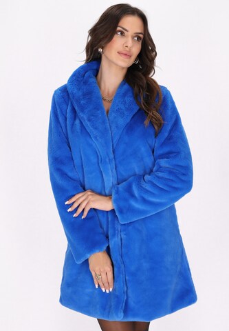 Cappotto invernale di faina in blu: frontale