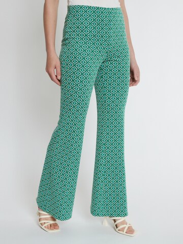 Ana Alcazar Bootcut Broek 'Kafla' in Groen: voorkant