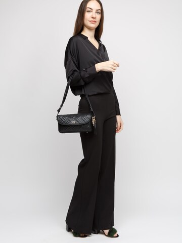 Borsa a tracolla 'Guess Crossbody Sally Bag' di GUESS in nero: frontale