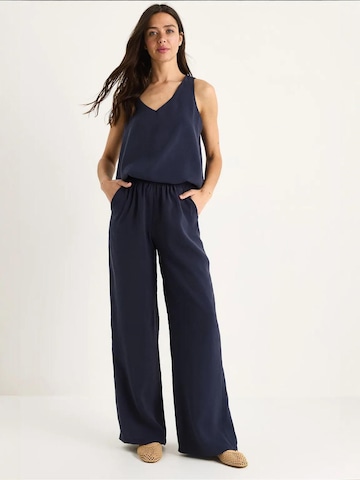 Completo pantalone di Bianco Lucci in blu