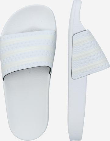 ADIDAS ORIGINALS Pantolette 'Adilette' in Weiß
