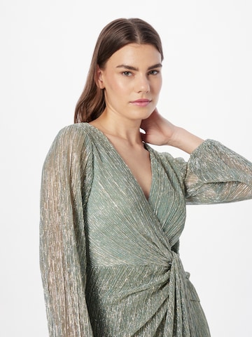 Robe de soirée Adrianna Papell en vert