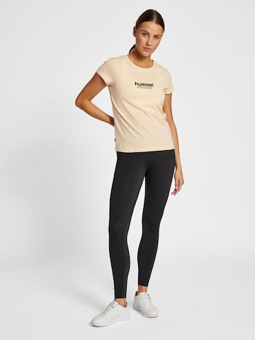 T-shirt fonctionnel 'Booster' Hummel en beige