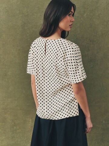 Next Shirt in Beige