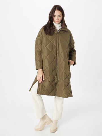 NORR Between-Seasons Coat 'Alma' in Green: front