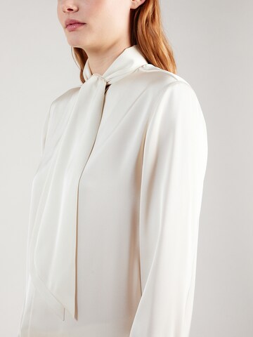 Calvin Klein - Blusa en blanco