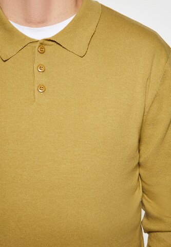 MO - Pullover em amarelo