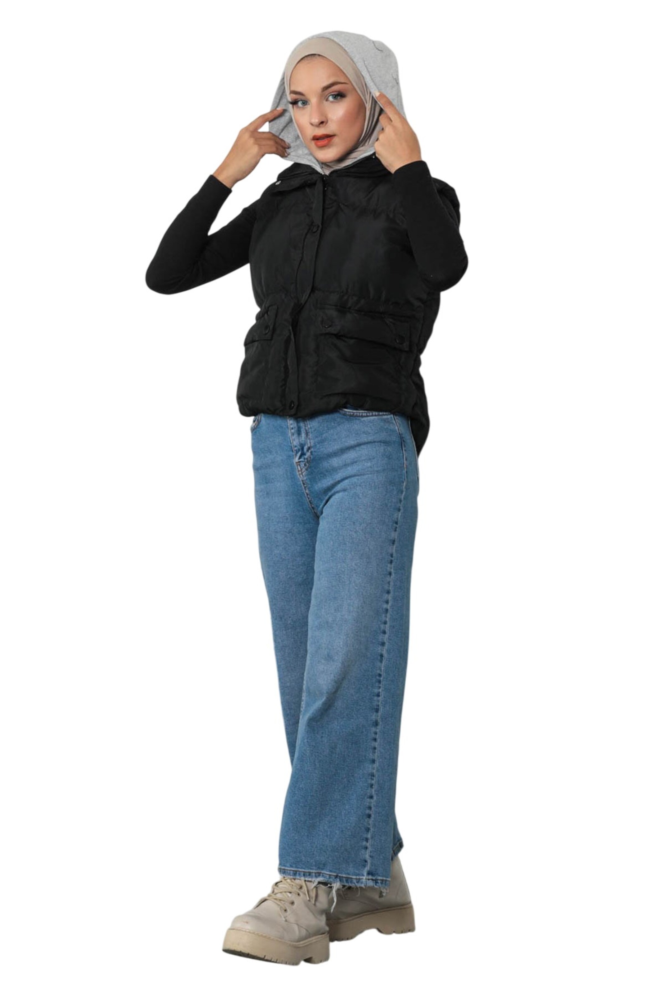 MODAMIHRAM Vest in Black