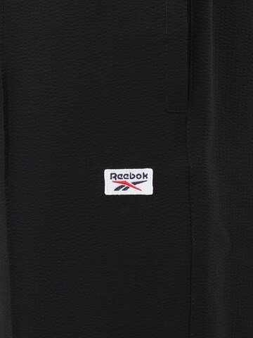 Reebok Свободный крой Спортивные штаны 'Classic' в Черный