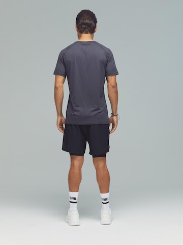 DRILLS Apparel Performance Shirt in Grey