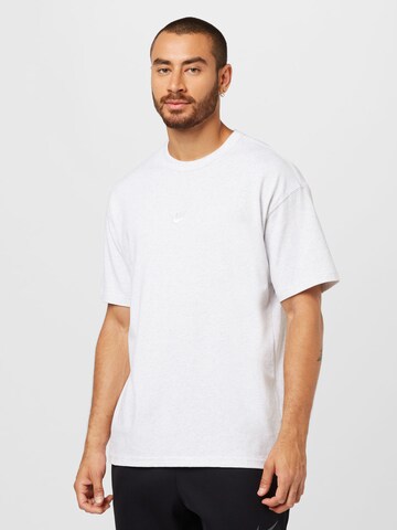 Nike Sportswear - Camisa 'Essential' em cinzento: frente