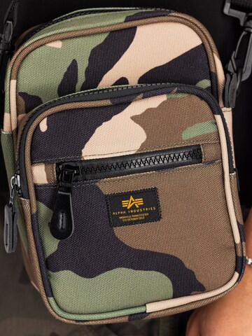 ALPHA INDUSTRIES Τσάντα ώμου σε πράσινο