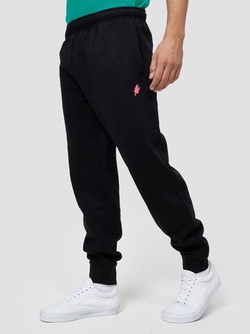 Mikon Tapered Trousers 'Eis' in Black