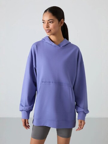 Tommy Life Sweatshirt in Purple: front