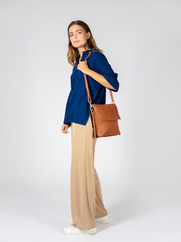 still Nordic Messenger 'Anouk' i brun