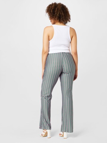 ONLY Curve Boot cut Pants 'KIKI' in Green