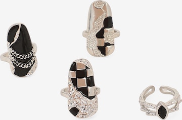 sidabrinė SOHI Žiedas 'Dharani': priekis