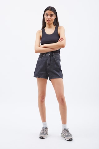 Dr. Denim Regular Shorts 'Nora' in Grau