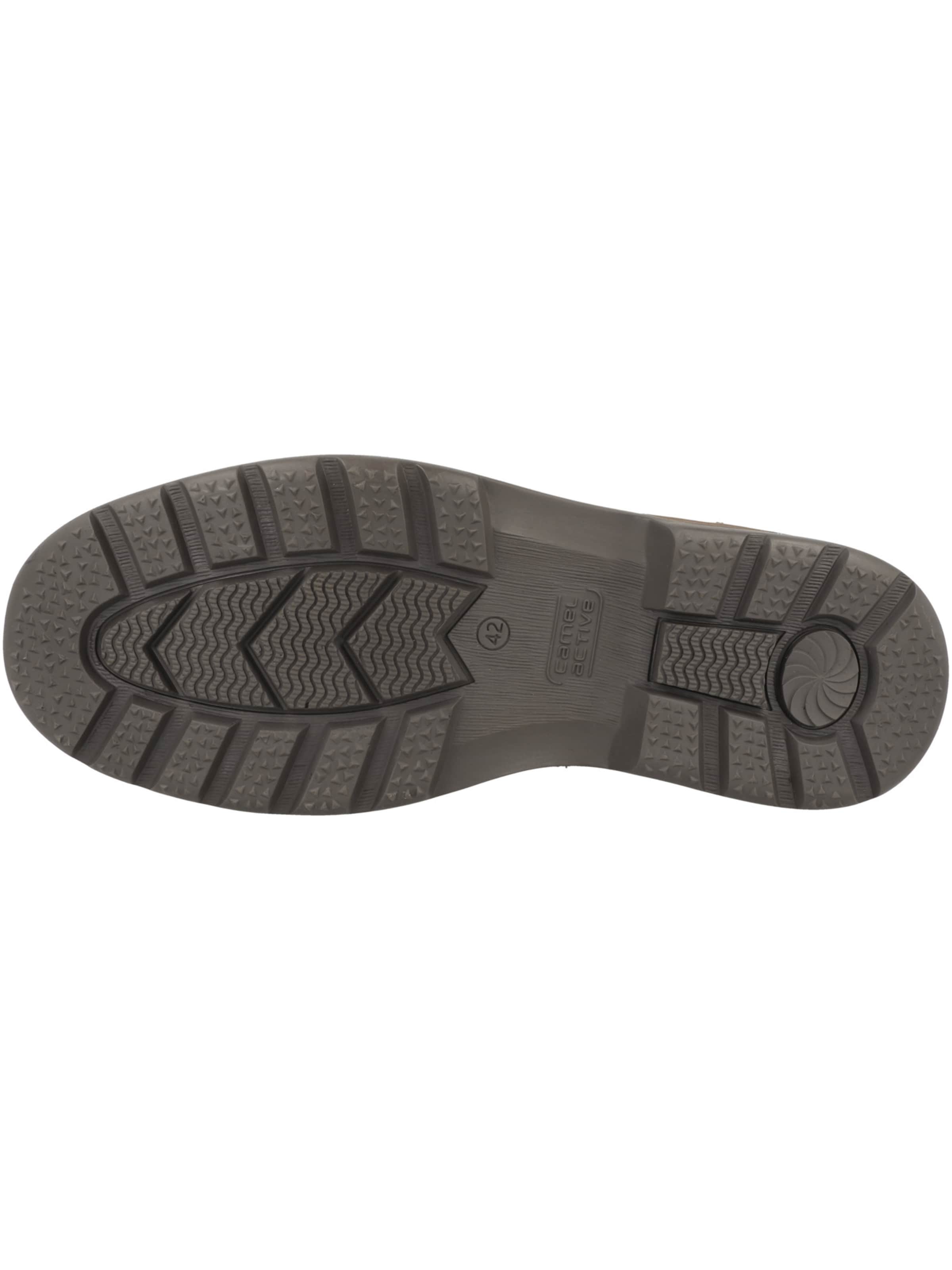 Boots stringati 'RESIST' di CAMEL ACTIVE in marrone