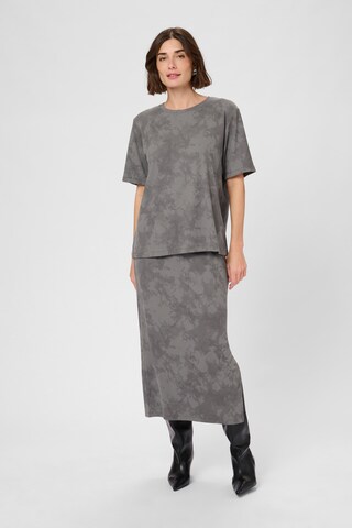 CULTURE Rock in Grau