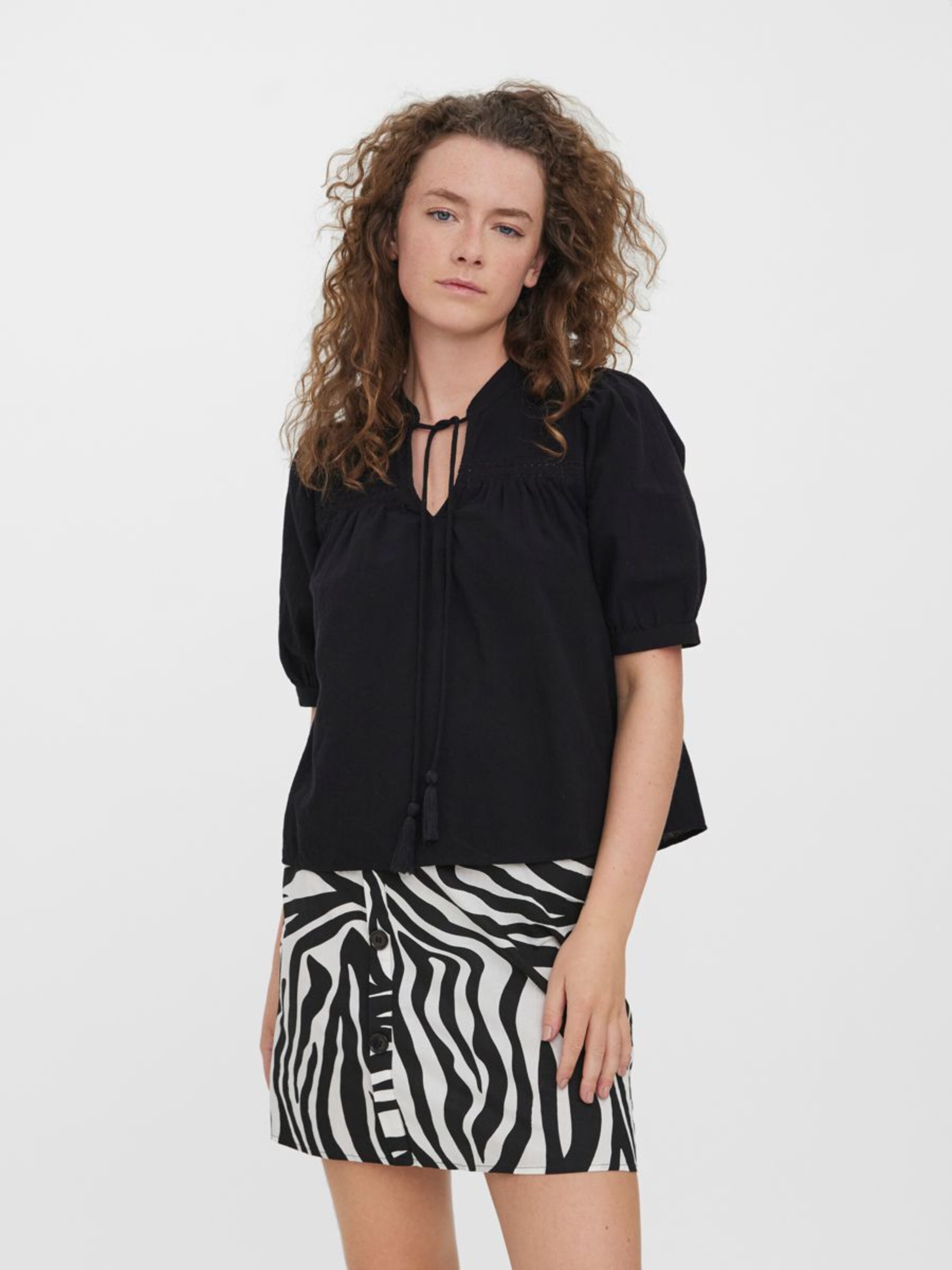 Frauen Blusen & Tuniken VERO MODA Bluse in Schwarz - FO98893 Frauen Blusen & Tuniken VERO MODA Bluse in Schwarz - FO98893