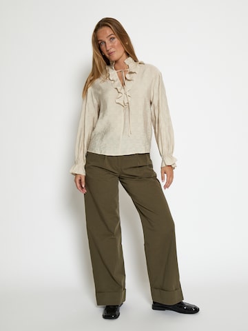 Haut 'Remilla ' minus en blanc