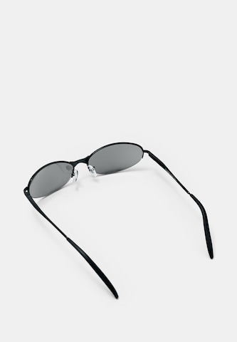 Pull&Bear Sonnenbrille in Schwarz