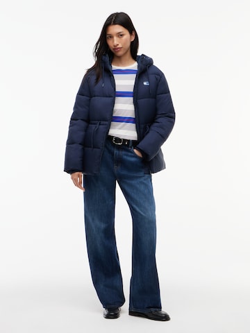 mėlyna Tommy Jeans Demisezoninė striukė