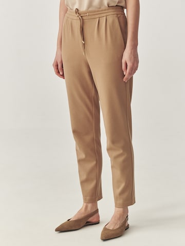 Regular Pantaloni 'Liloti' de la TATUUM pe bej