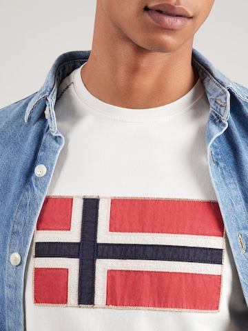 Tricou 'S-REFLECT' de la NAPAPIJRI pe alb