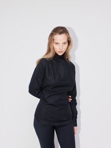 ABOUT YOU REBIRTH STUDIOS Blouse 'Upcycling' in Black: front