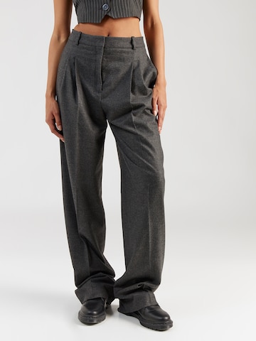 HUGO Regular Pleat-Front Pants in Grey: front
