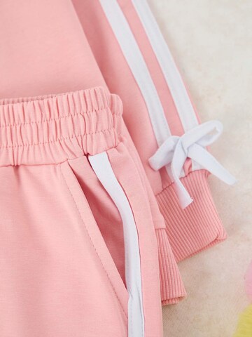 Trendyol Sweatsuit in Pink
