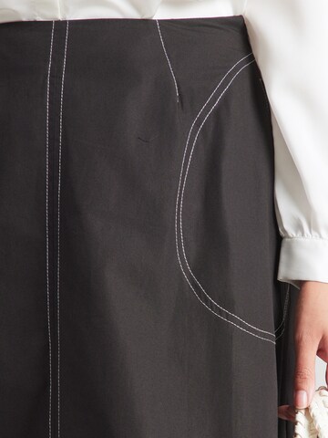 TOPSHOP Nederdel 'Millie' i sort